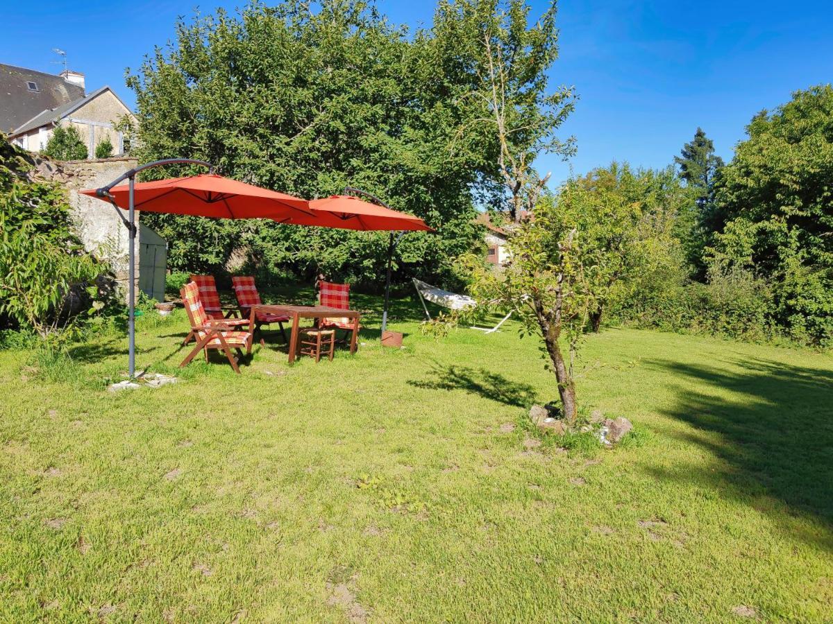 Number 22 - Le Dorat - Apartment One With Garden & Free Parking エクステリア 写真